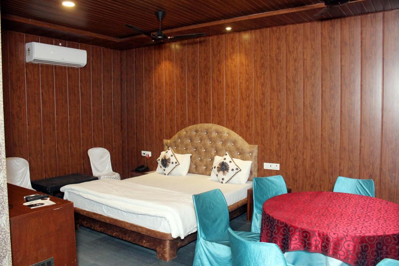 Maharaja The Royal Resort Thane Bagian luar foto
