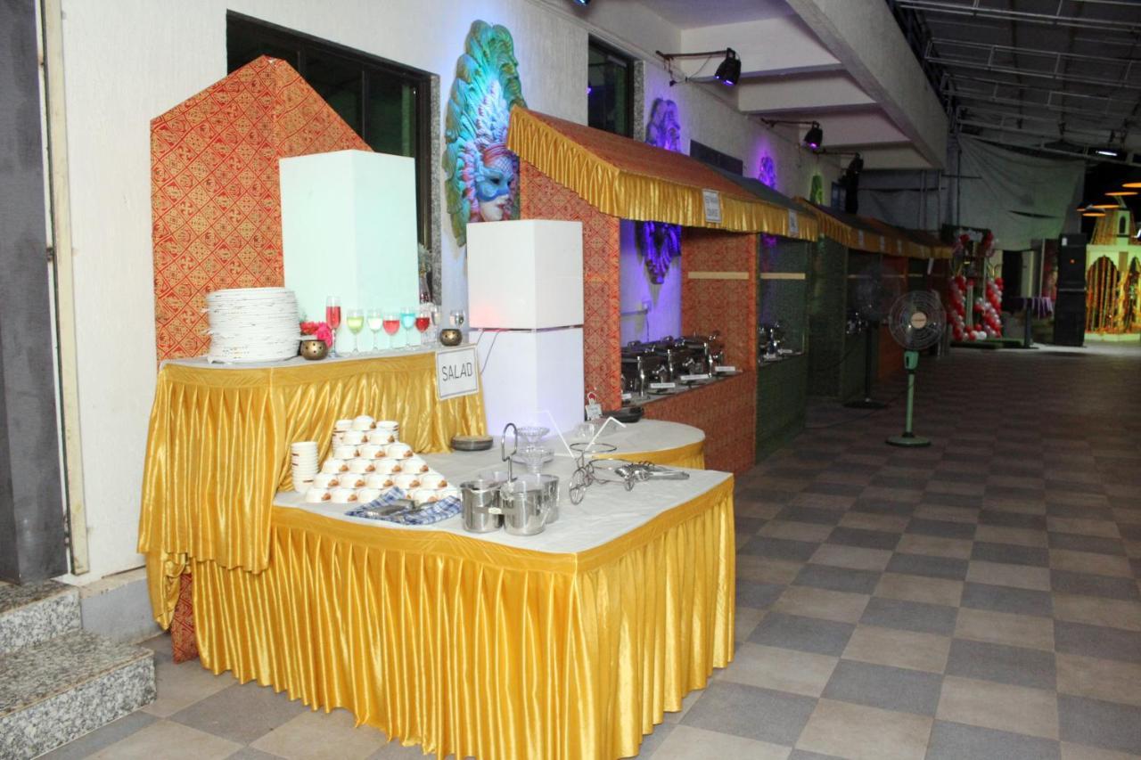 Maharaja The Royal Resort Thane Bagian luar foto
